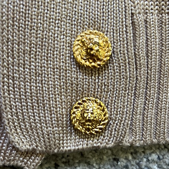 Fia Italia Handloomed Two Button Cardigan - Picture 3 of 3